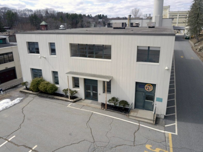 70 Optical Dr, Southbridge, MA à vendre - Photo du bâtiment - Image 3 de 7