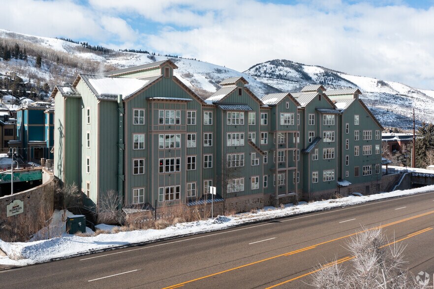 900 Main St, Park City, UT à louer - Photo du bâtiment - Image 3 de 4