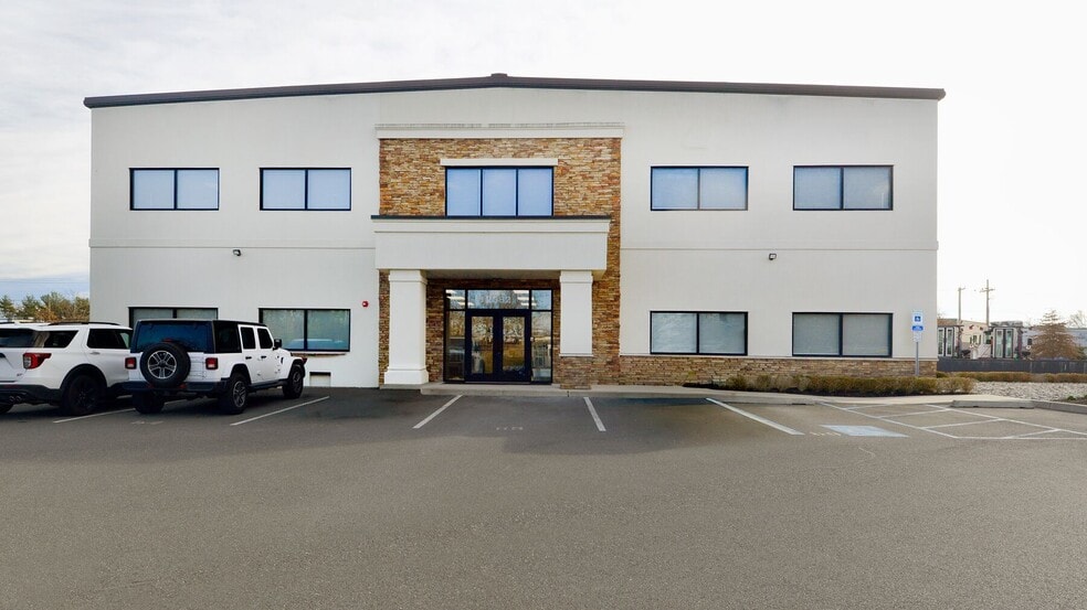 2382 US Highway 130, Dayton, NJ for lease - Building Photo - Image 1 of 5