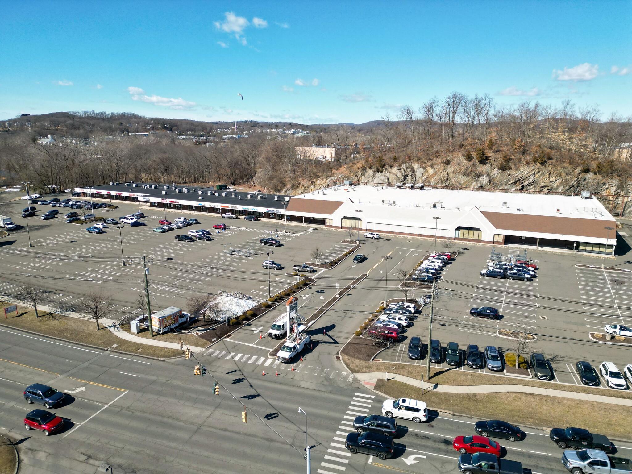 72 Newtown Rd, Danbury, CT for lease Building Photo- Image 1 of 3