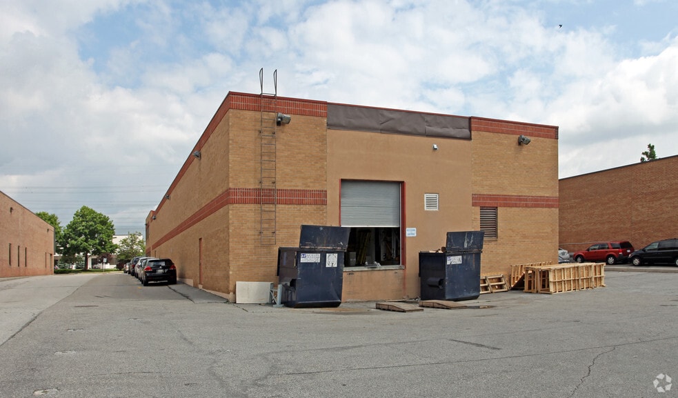 155 Shields Ct, Markham, ON à louer - Photo du bâtiment - Image 2 de 2