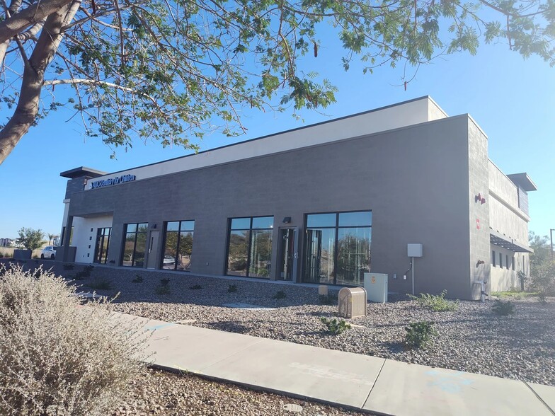 10545 E Southern Ave, Mesa, AZ à louer - Photo du bâtiment - Image 2 de 3