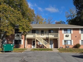 Plus de détails pour 520 S 5th Ave E, Newton, IA - Multi-résidentiel à vendre
