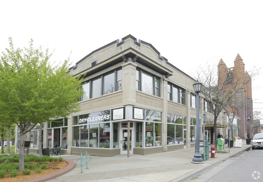 2000-2006 Hennepin Ave, Minneapolis, MN for lease - Building Photo - Image 1 of 14