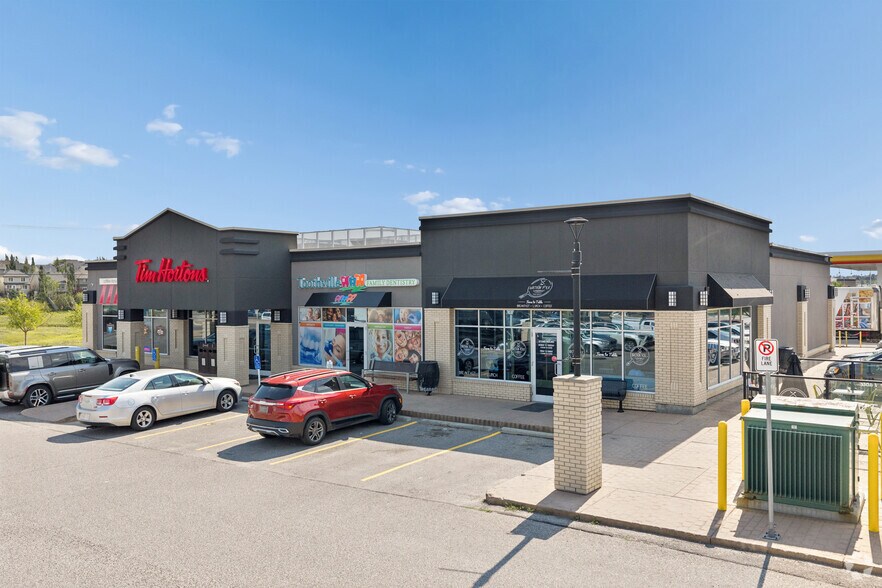 Symons Valley Rd, Calgary, AB à louer - Photo du bâtiment - Image 2 de 3