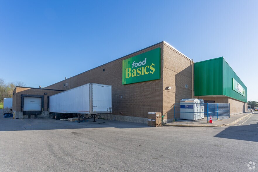 370 Highland Rd W, Kitchener, ON à louer - Photo du bâtiment - Image 2 de 4