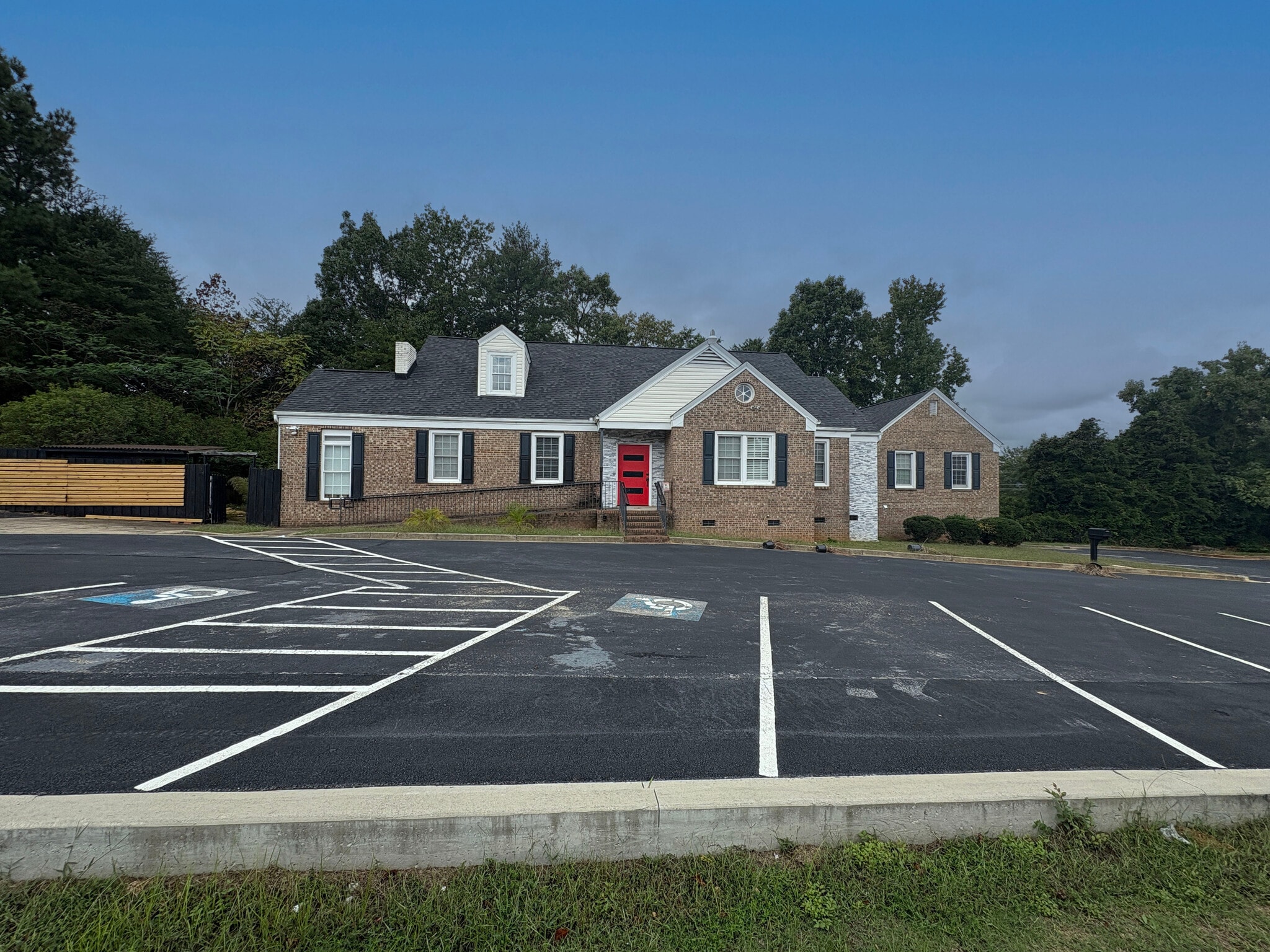 125 Pelham Commons Blvd, Greenville, SC for lease Primary Photo- Image 1 of 18