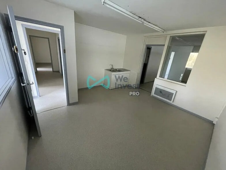 Bureau dans Tinqueux à louer - Photo intérieure - Image 2 de 6