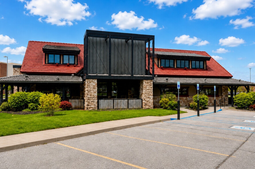 1203 Apple Glen Blvd, Fort Wayne, IN for sale - Building Photo - Image 2 of 3