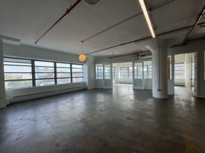 141 Flushing Ave, Brooklyn, NY à louer Photo intérieure- Image 1 de 2