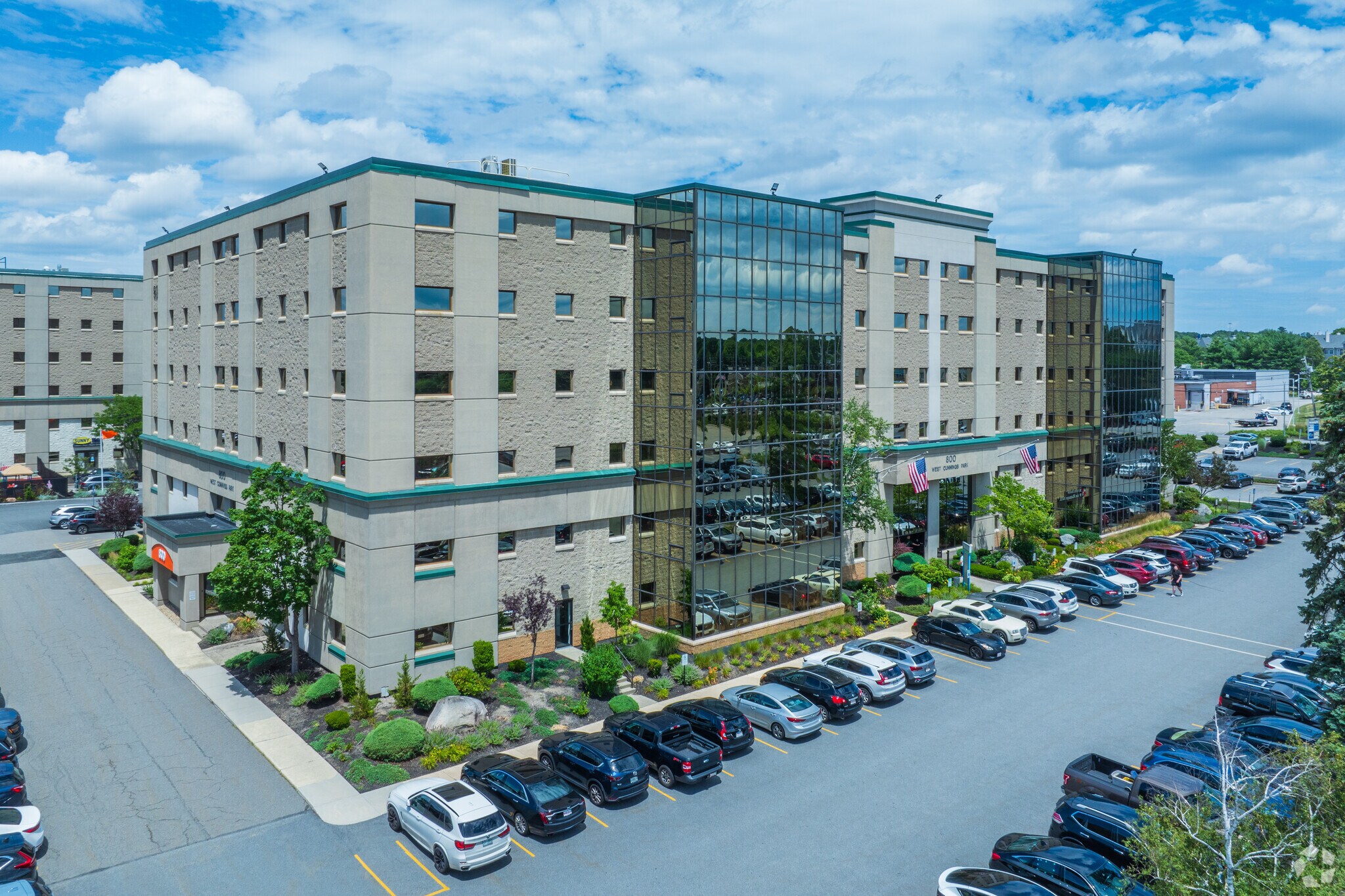 800 W Cummings Park, Woburn, MA à louer Photo du bâtiment- Image 1 de 12