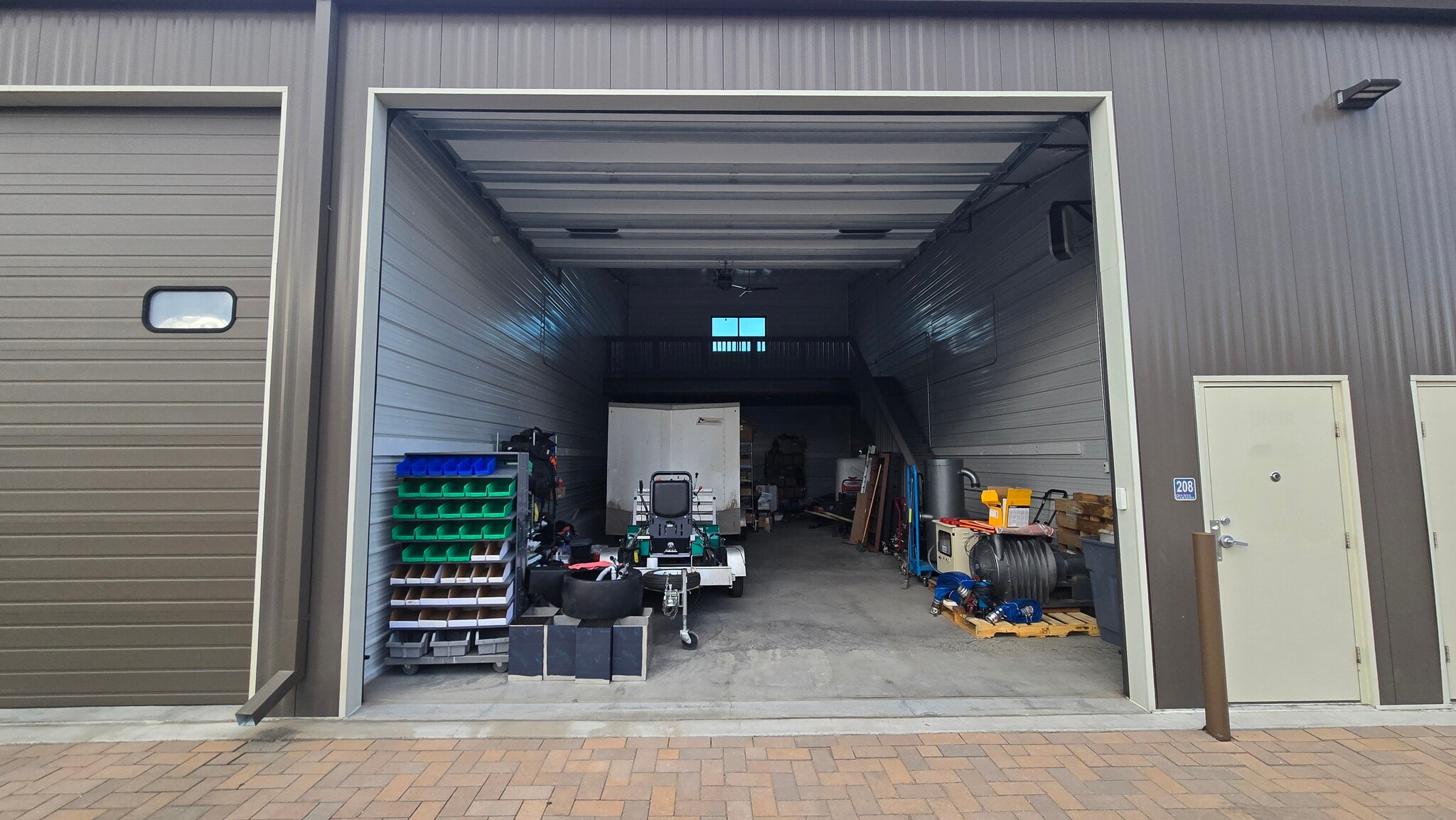 560-580 Ames St, Lakewood, CO for lease Interior Photo- Image 1 of 3