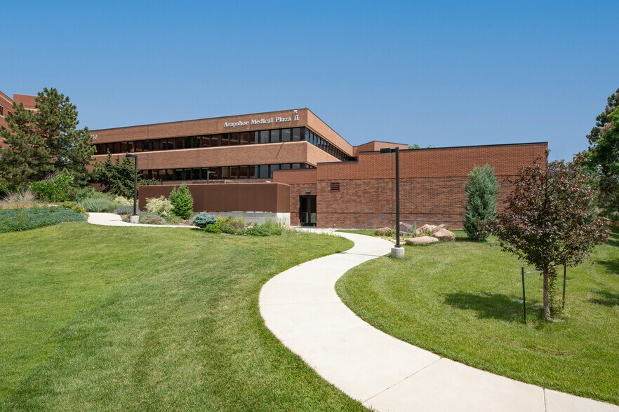 7750 S Broadway, Littleton, CO à louer - Photo du bâtiment - Image 3 de 6