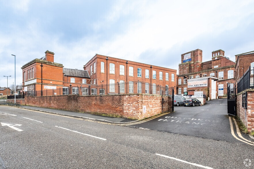 Chapel Rd, Oldham for lease - Building Photo - Image 2 of 12
