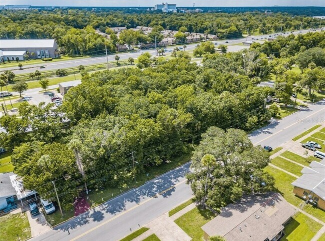 Plus de détails pour 440 S Caroline St, Daytona Beach, FL - Terrain à vendre