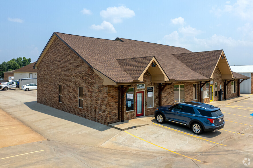 1125 W Highway 152, Mustang, OK à vendre - Photo du bâtiment - Image 1 de 1