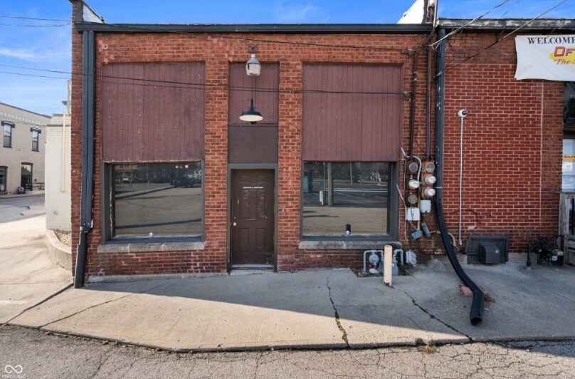 1334 Broad St, New Castle, IN à vendre - Photo du bâtiment - Image 2 de 13