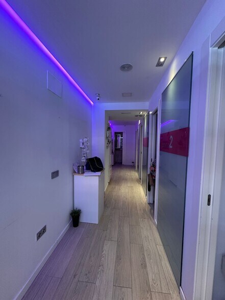 Retail in Leganés, Madrid for lease - Interior Photo - Image 2 of 5