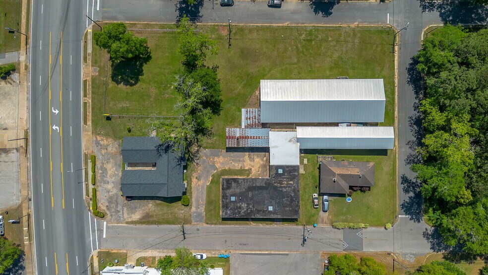 15 Earnest St, Quincy, FL à vendre - Photo du bâtiment - Image 2 de 24