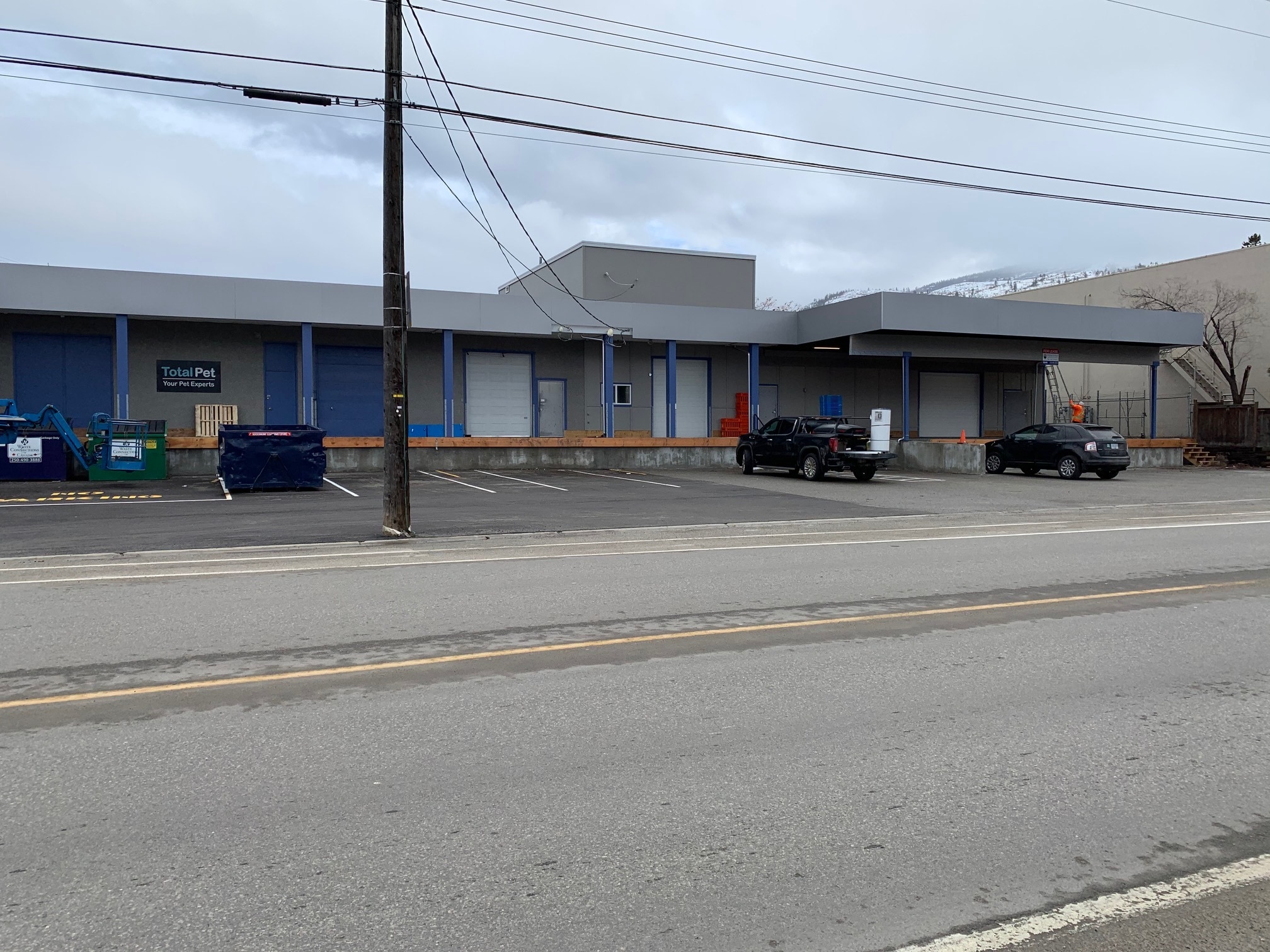 1840 Government St, Penticton, BC for lease Primary Photo- Image 1 of 11