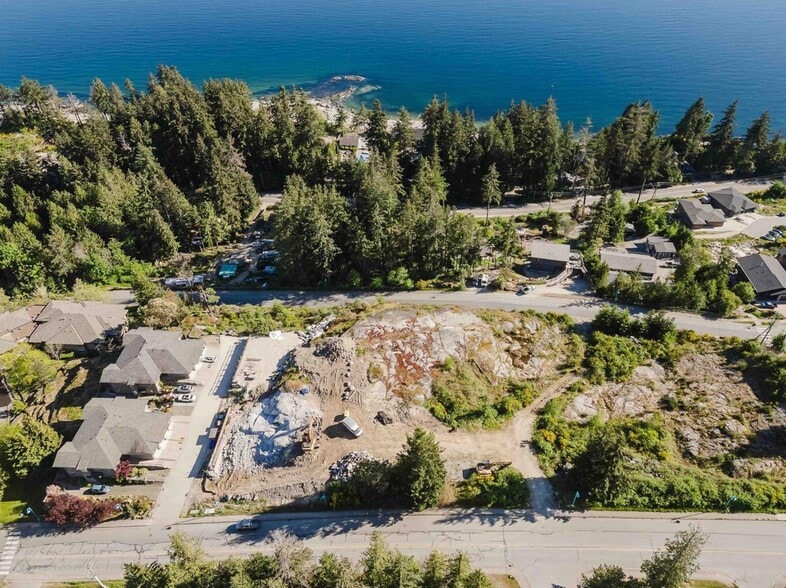 5883 Cowrie St, Sechelt, BC à vendre - Aérien - Image 3 de 7
