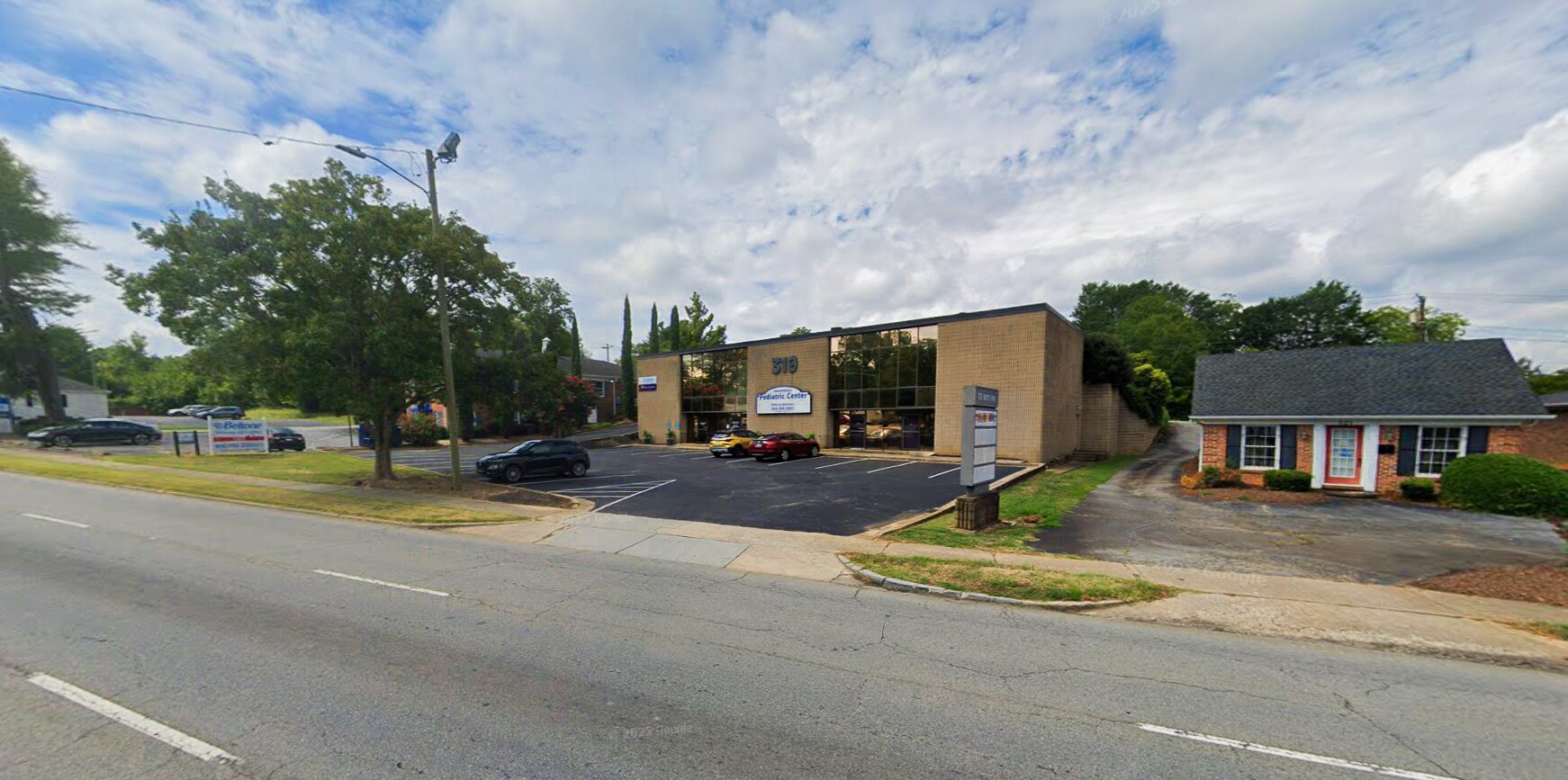 319 N Pine St, Spartanburg, SC à vendre Photo principale- Image 1 de 31