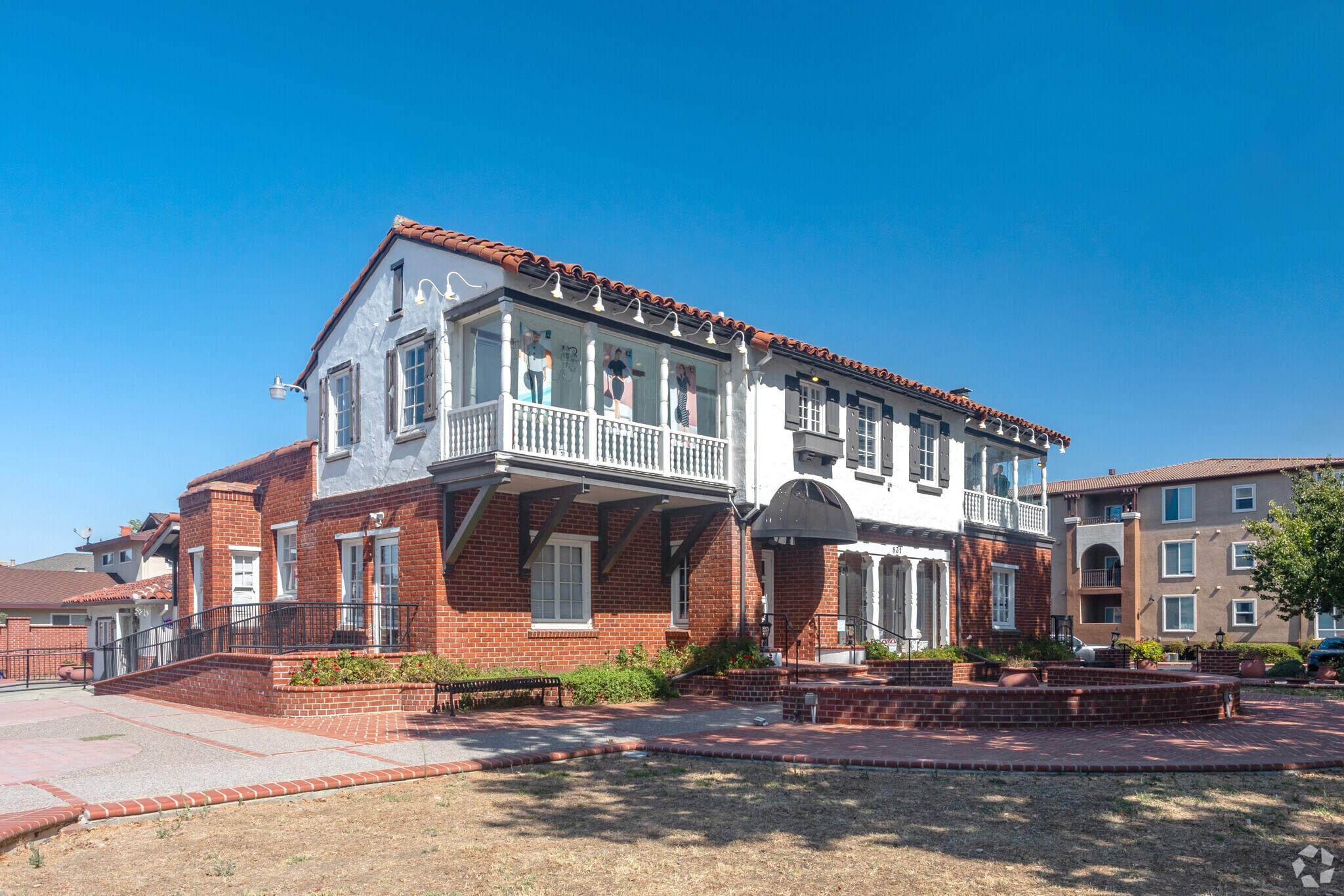 831 S Winchester Blvd, San Jose, CA à vendre Photo principale- Image 1 de 1