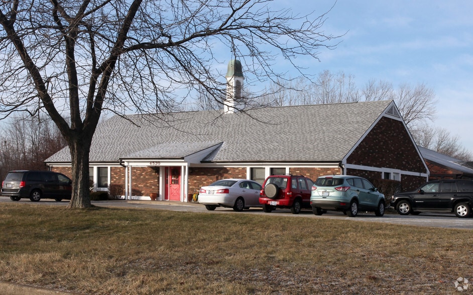 4520 Independence Sq, Indianapolis, IN for sale - Building Photo - Image 2 of 2