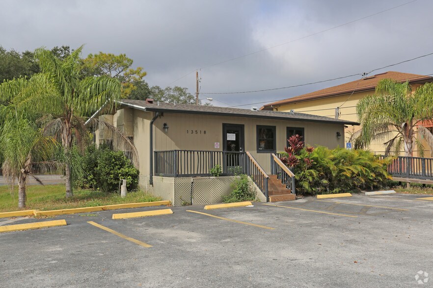 13518 N Florida Ave, Tampa, FL à vendre - Photo du bâtiment - Image 3 de 17