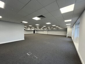 Great North Rd, Hatfield for lease Interior Photo- Image 2 of 5