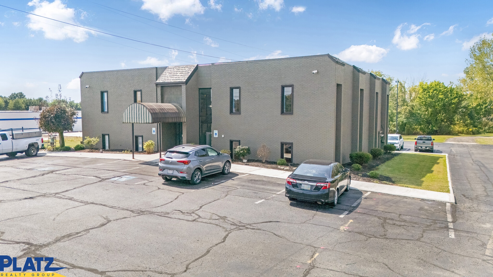 918 Youngstown Warren Rd, Niles, OH à vendre Photo du bâtiment- Image 1 de 10