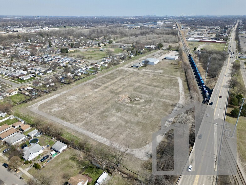 6900 Pardee Rd, Taylor, MI à vendre - Photo du bâtiment - Image 2 de 9