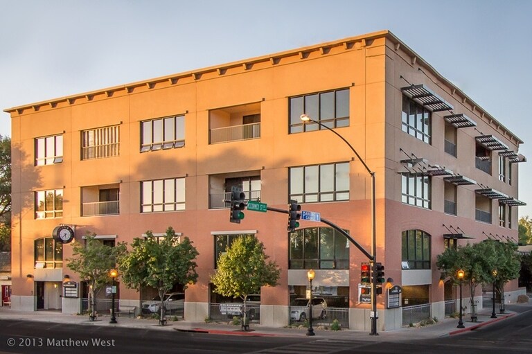 325 W Gurley St, Prescott, AZ à louer - Photo du bâtiment - Image 3 de 89