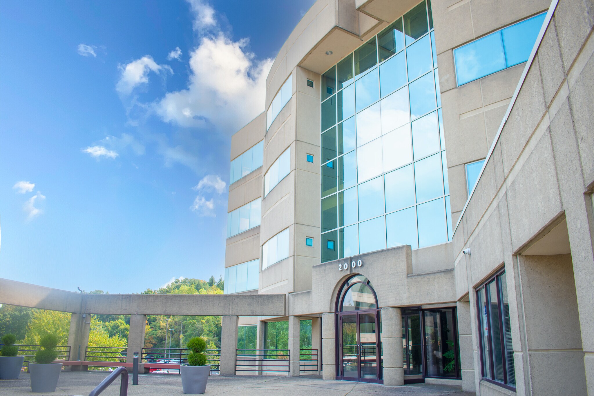 2000 Corporate Dr, Wexford, PA for lease Building Photo- Image 1 of 9