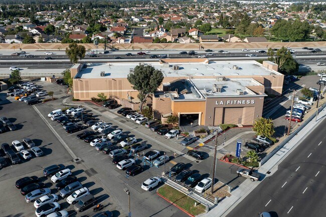 More details for 10115 Talbert Ave, Fountain Valley, CA - Retail for Sale