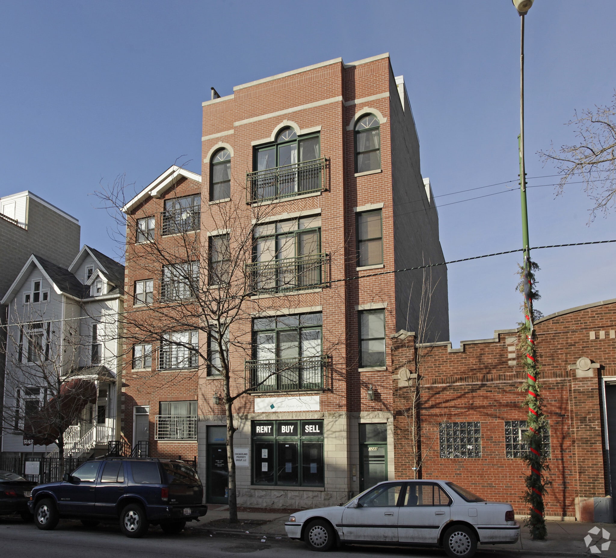 3248 N Sheffield Ave, Chicago, IL for sale Primary Photo- Image 1 of 23