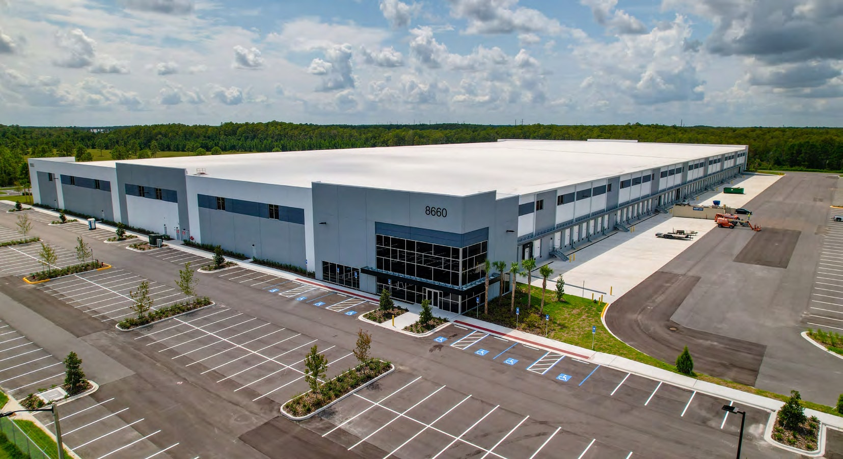 8660 Transport Dr, Orlando, FL for lease Primary Photo- Image 1 of 7
