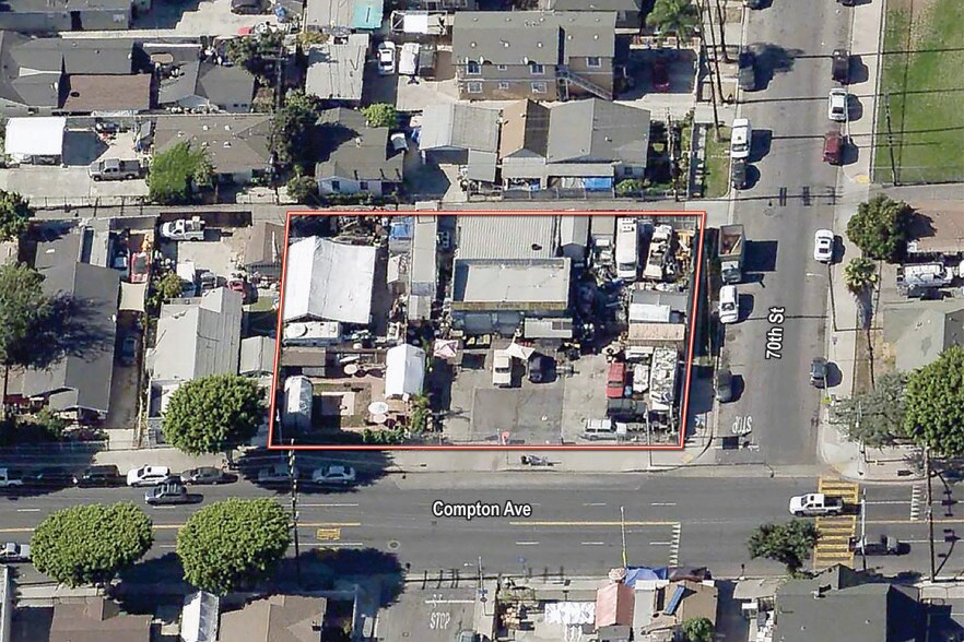7001 Compton Ave, Los Angeles, CA à vendre - Aérien - Image 1 de 3