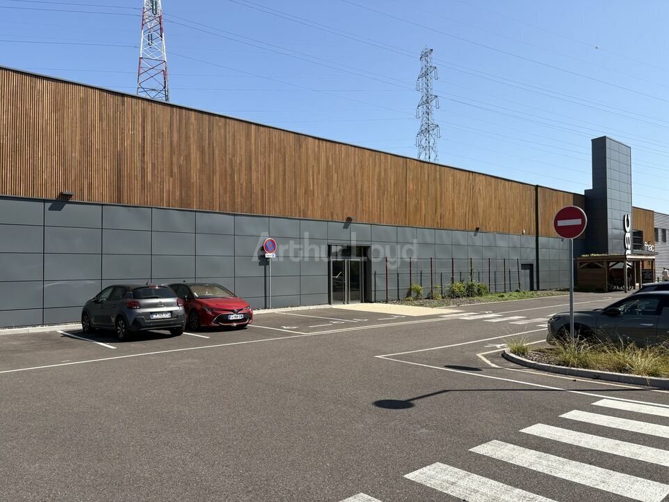 Retail in Lampertheim for lease Building Photo- Image 1 of 10
