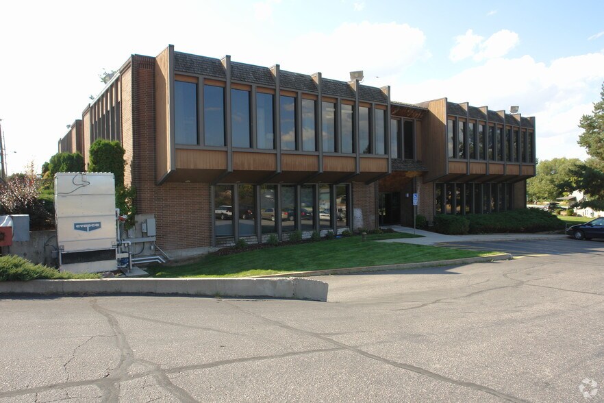 619 SW Higgins Ave, Missoula, MT à vendre - Photo du bâtiment - Image 3 de 3