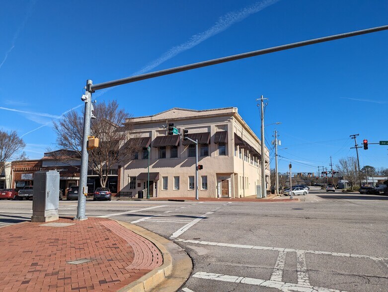 800 3rd Ave, West Point, GA à vendre - Photo du bâtiment - Image 3 de 20