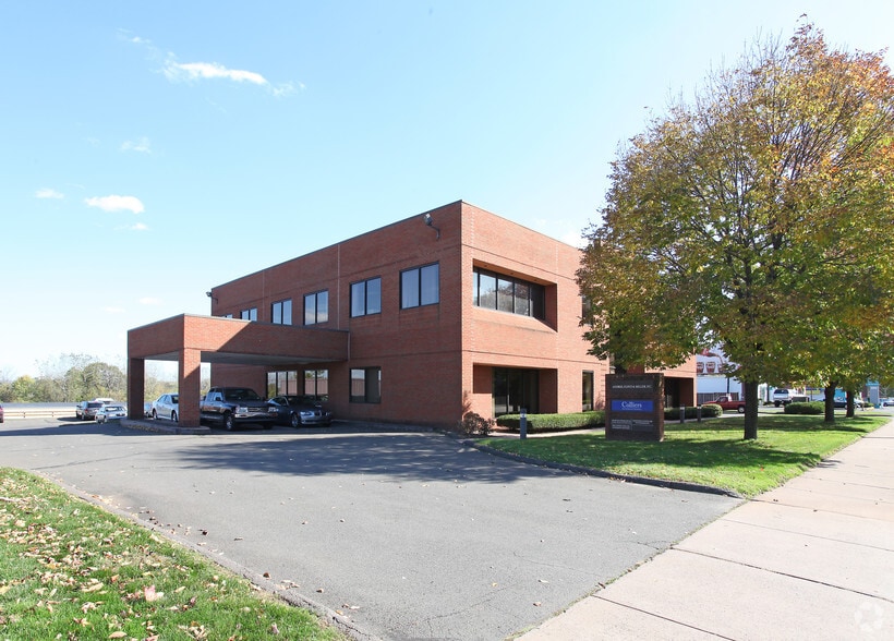 864 Wethersfield Ave, Hartford, CT for lease - Building Photo - Image 3 of 10