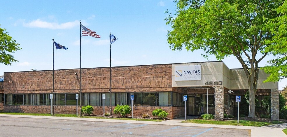 4880 Venture Dr, Ann Arbor, MI for lease - Building Photo - Image 2 of 17