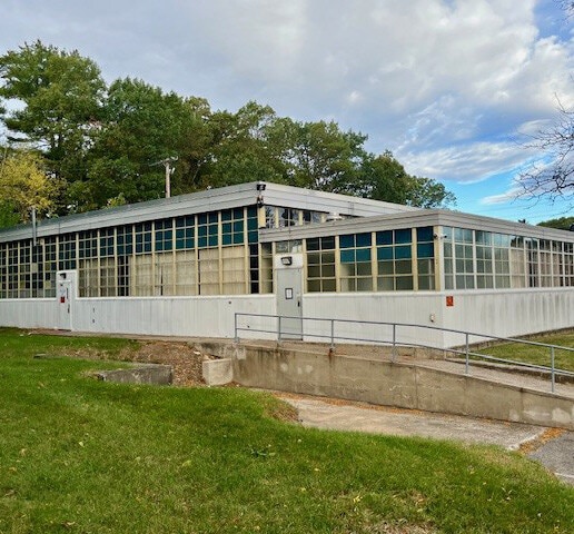 1 Lacey Pl, Southport, CT for sale - Building Photo - Image 2 of 3