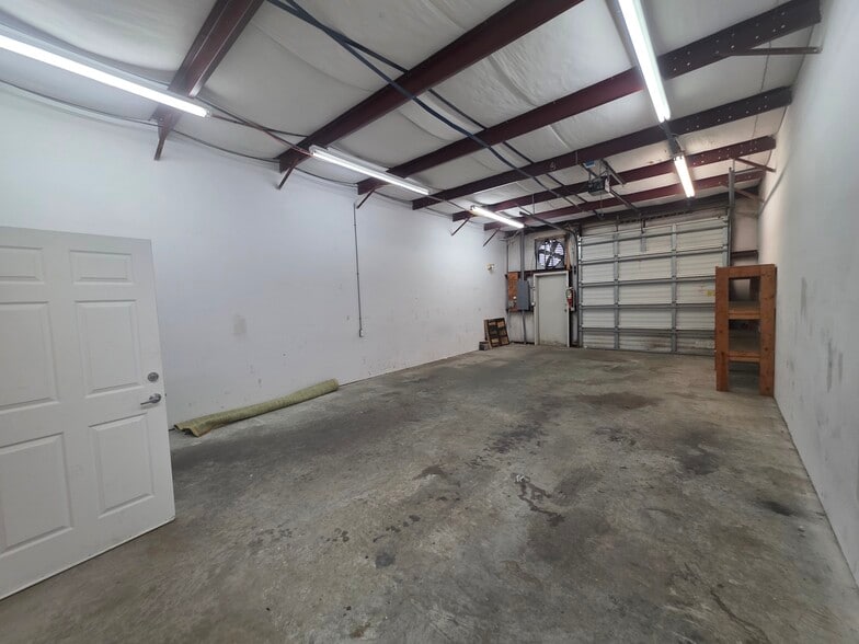 311 Judges Rd, Wilmington, NC for lease - Building Photo - Image 3 of 6