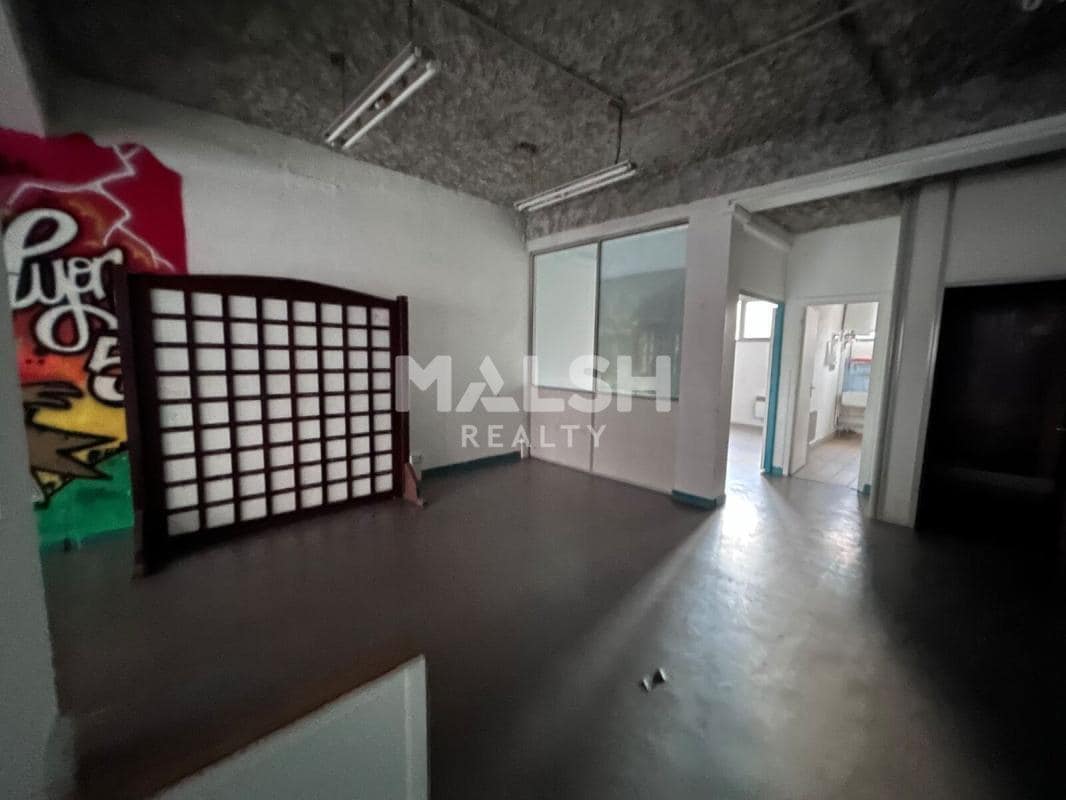 59 Avenue Du Point Du Jour, Lyon for lease Interior Photo- Image 1 of 7