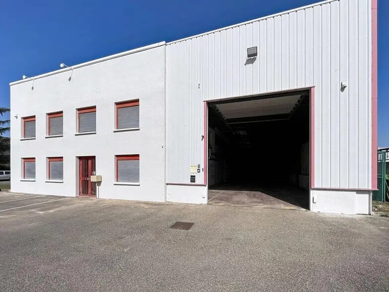 5 Allée Des Erables, Vénissieux for lease - Building Photo - Image 2 of 16