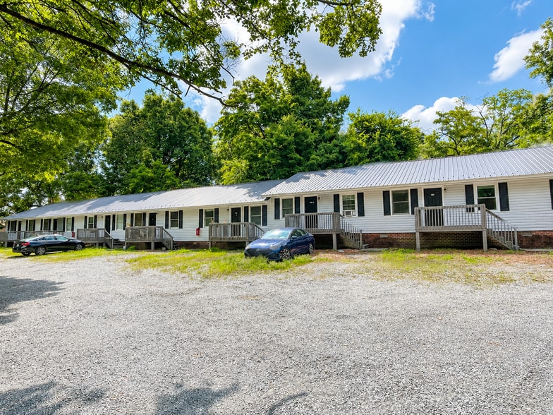 331 Temple St, Lexington, NC for sale - Building Photo - Image 2 of 8