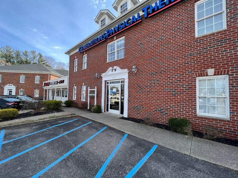 3705 Teays Valley Rd, Hurricane, WV for lease - Building Photo - Image 2 of 9