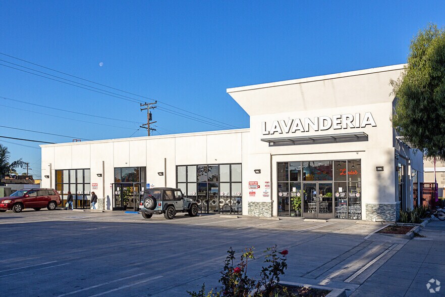 3046 E Florence Ave, Huntington Park, CA à vendre - Photo principale - Image 1 de 26